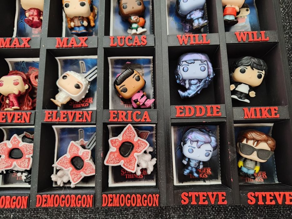 Cała kolekcja Kinder Joy stranger things oraz pułeczka 3D