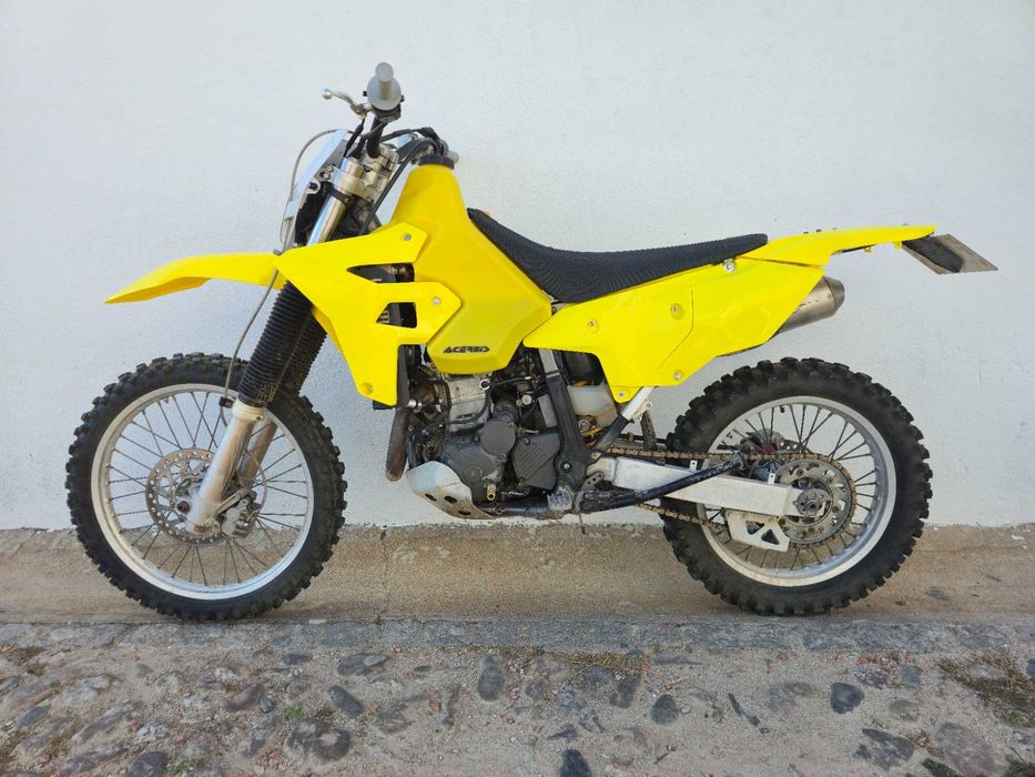Suzuki DRZ400e matriculada