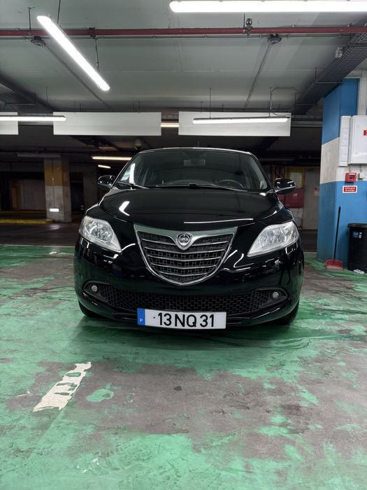 Lancia ypsilon 1.2 gasolina de 2014 com 130.000km nacional finaciament