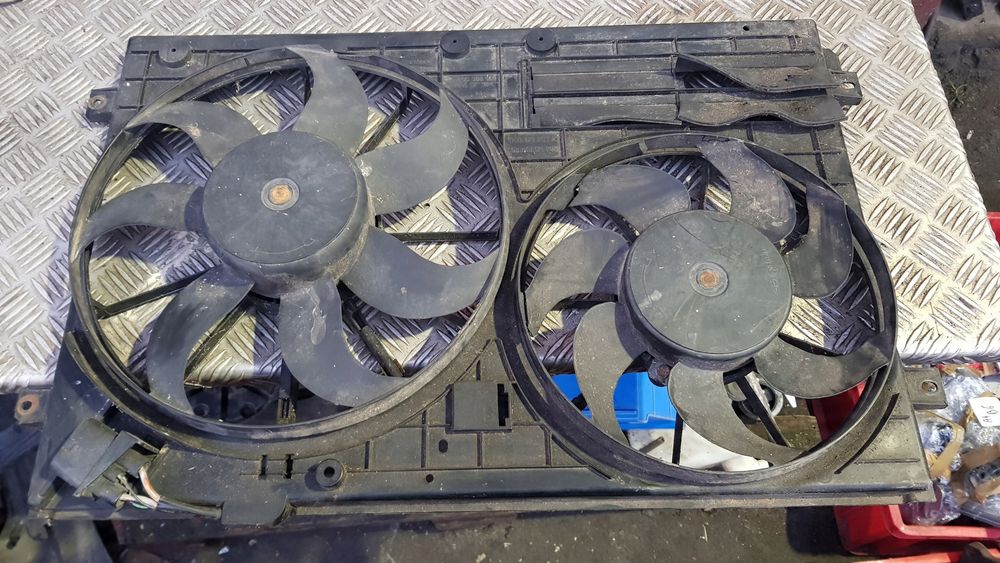 Audi A3 8P Obudowa Wentylatora Wentylator