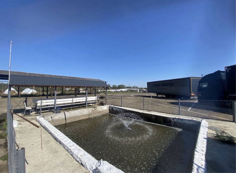 Паркінг TIR та спецтехніки