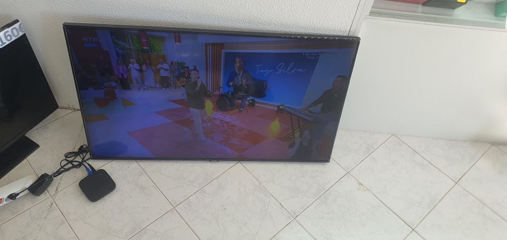 Televisão samsung 43"