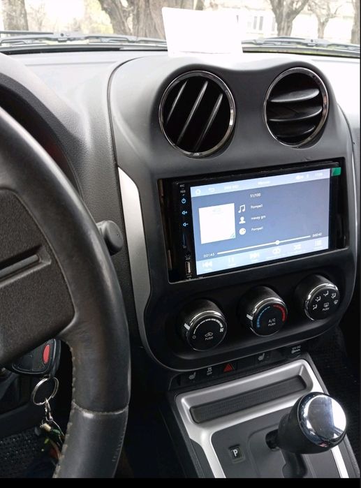 Терміново продам  машину в дуже гарному стані...jeep compass.2012р