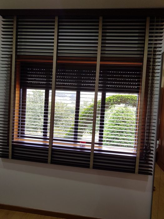 Cortinas em Madeira