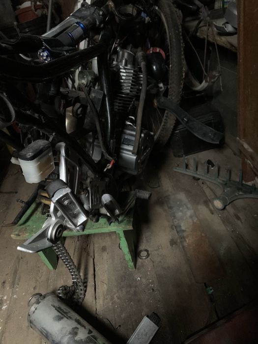 Запчастини на Zongshen  ZS200GS