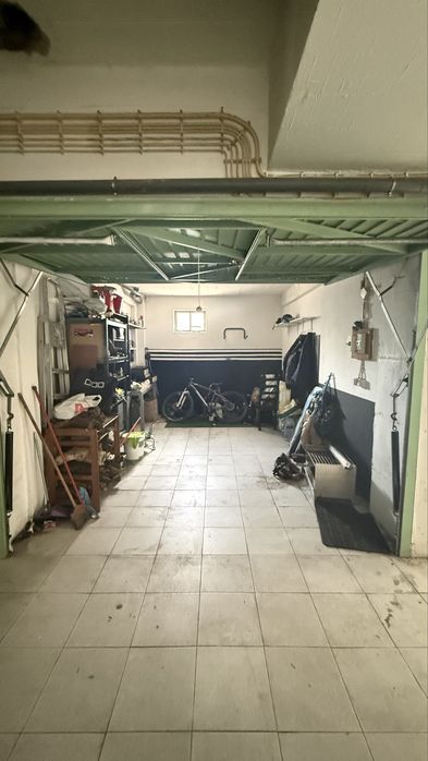 Garagem box  a vendo garagem na zona do hospital,  na Rua Antonio Ribeiro , 15,800 m2,