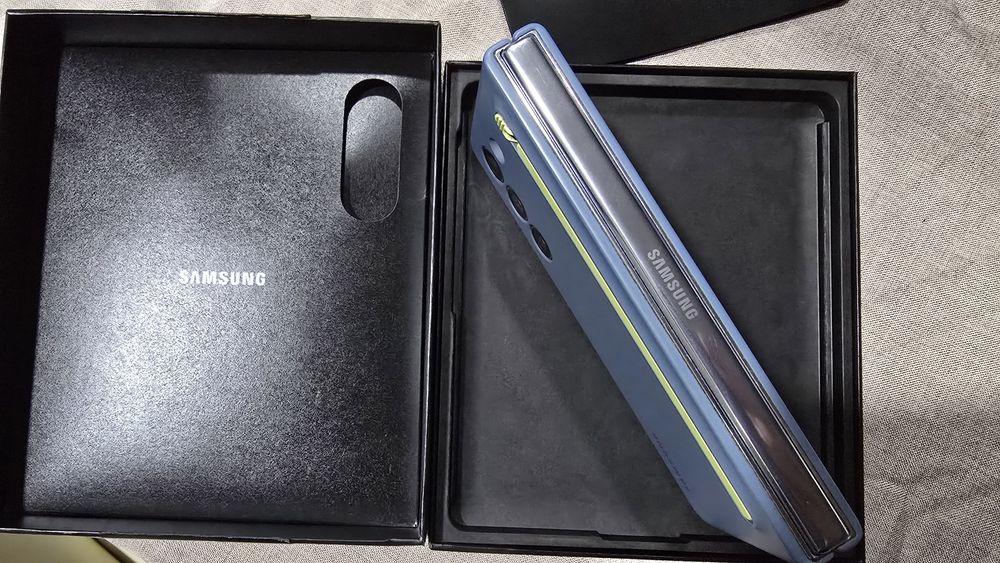 Samsung Z Fold 5 1TB