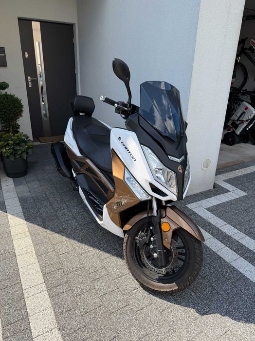 Skuter BARTON B MAX -  125 - Jak nowy niski przebieg
