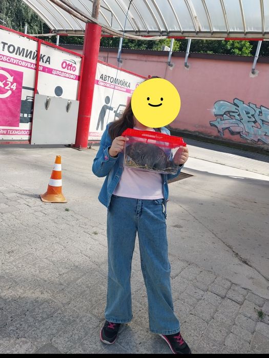 Продам джинси на 7 -9 років