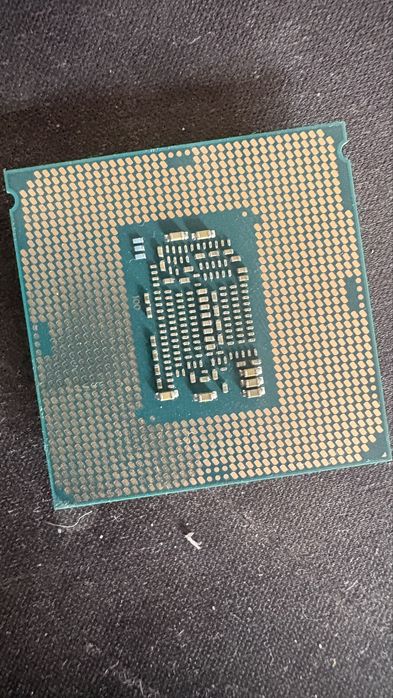 Sprzedam procesor i3 9100f stan nieznany + chłodzenie działa