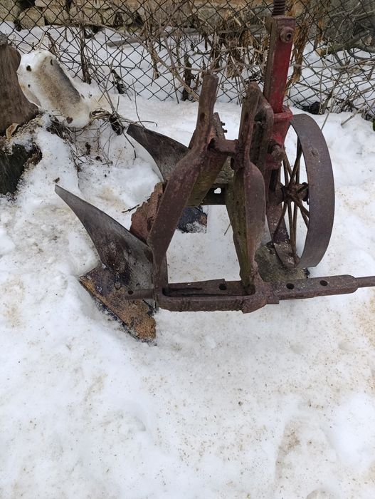 Продам плуг 2по20