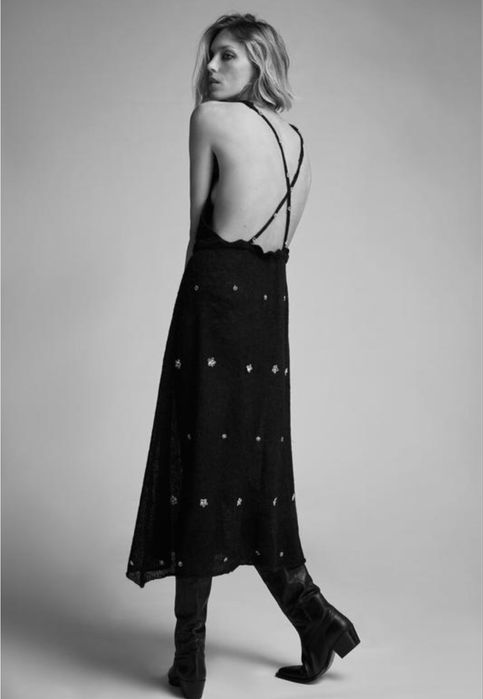 Сукня вʼязана з шерсті та альпаки зі стразами зара zara