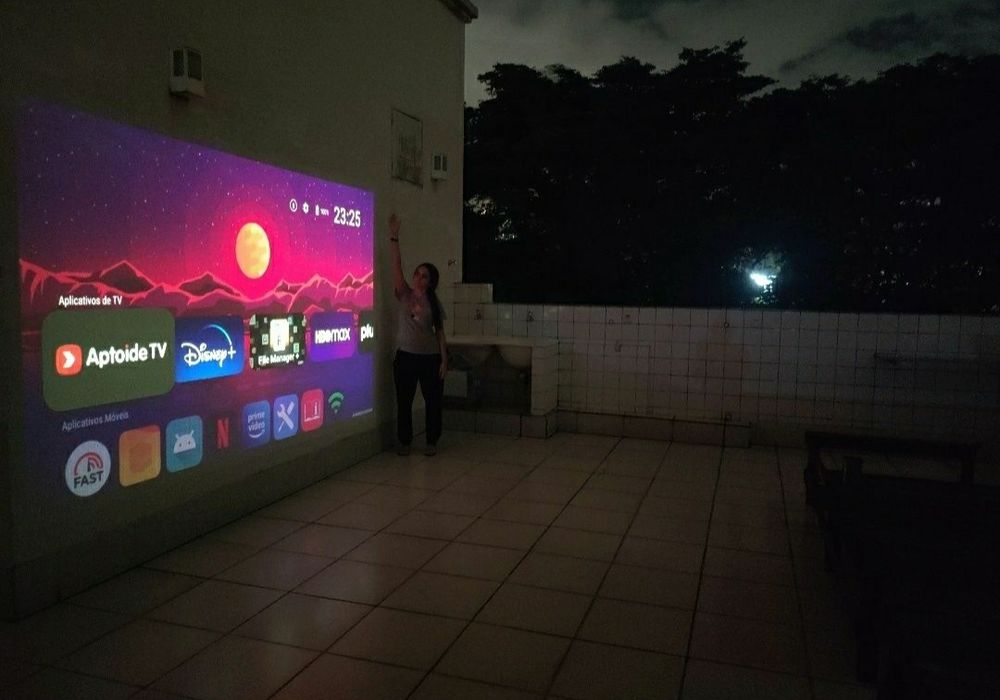 ДЛЯ БЛЕКАУТА Порт. проектор BYINTEK P70 DLP 3D 400ANSI Wi-Fi Android