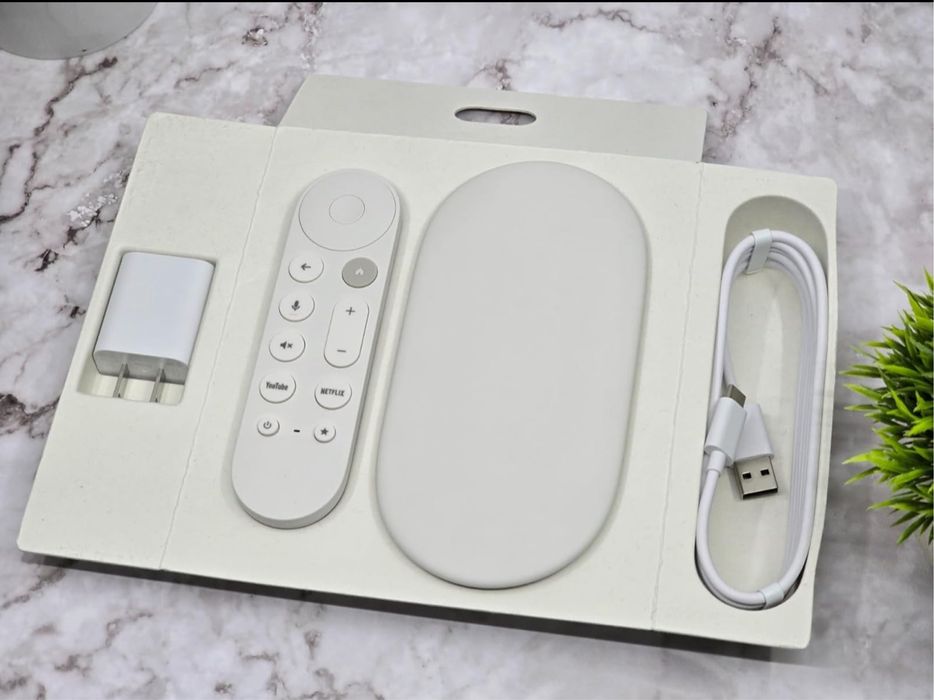 Google TV streamer 4K Porcelain