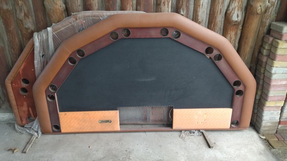 Стільниця від столу з казино