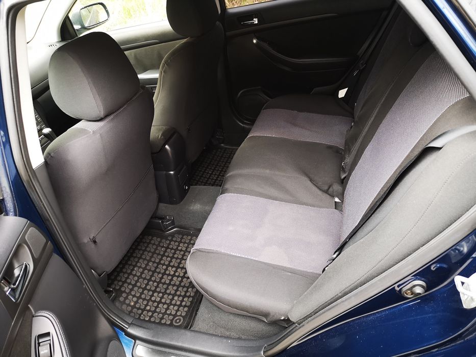 Toyota avensis 1.8 ,2004r