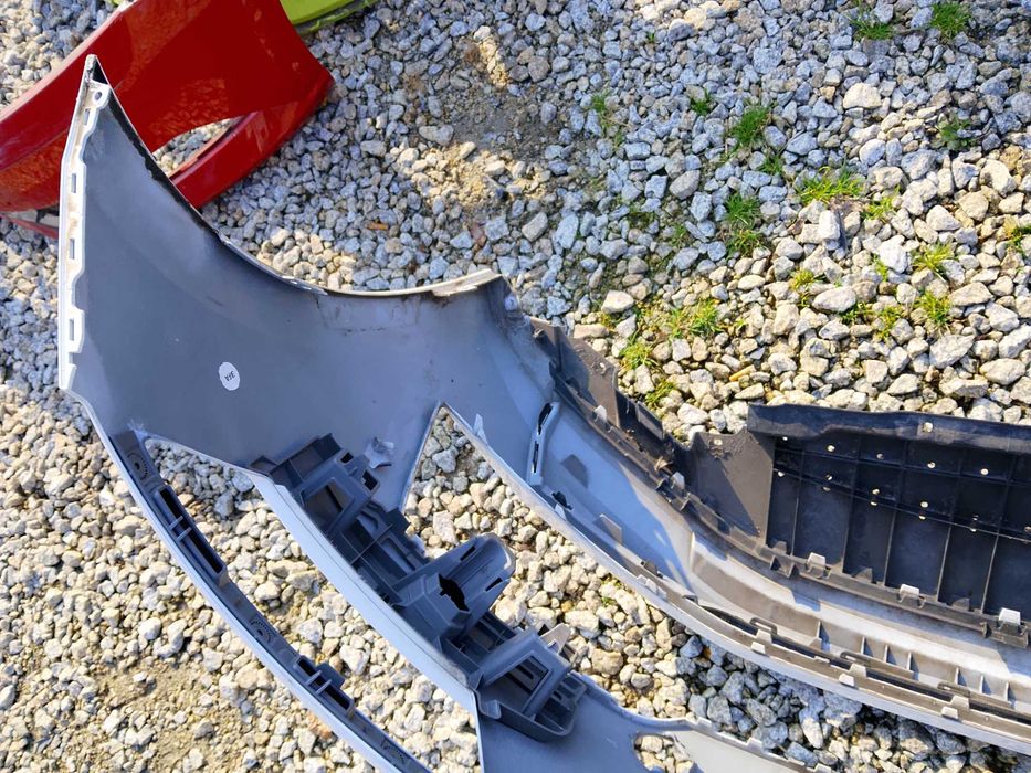 Skoda Kamiq zderzak przedni Grill czarny,blenda dolna