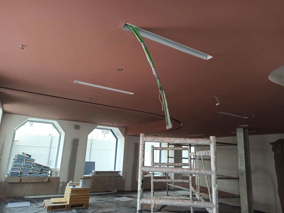 Ofereço serviço de construção civil