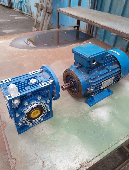 Мотор редуктор 1.5 кВт