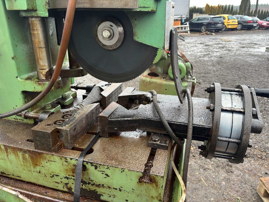 Piła wolnoobrotowa do cięcia profili