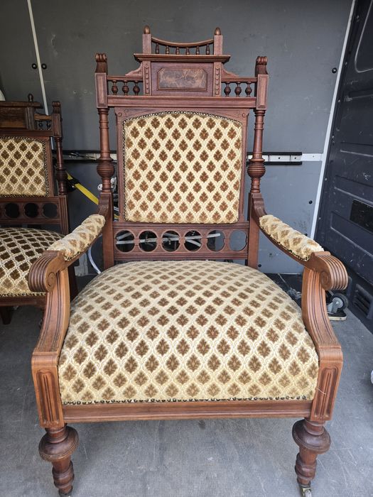 Kanapa 3 + fotel Tron + krzesło Antyki