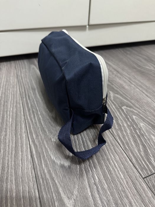 Kosmetyczka granatowa