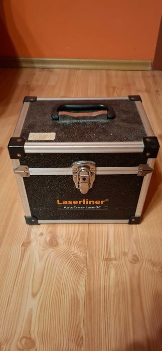 Laser Auto Cross 3c powerbright, uszkodzony.
