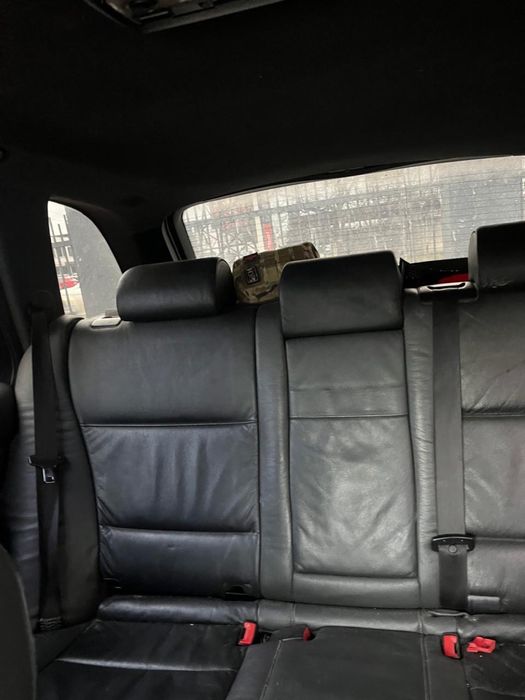 Продам БМВ Х5 Е53