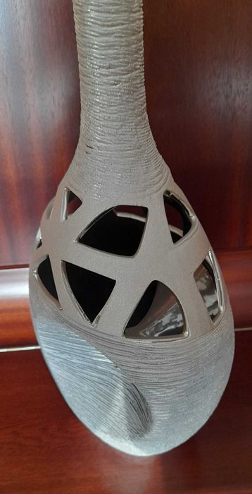 Dekoracja wnętrza. Wazon, karafka?