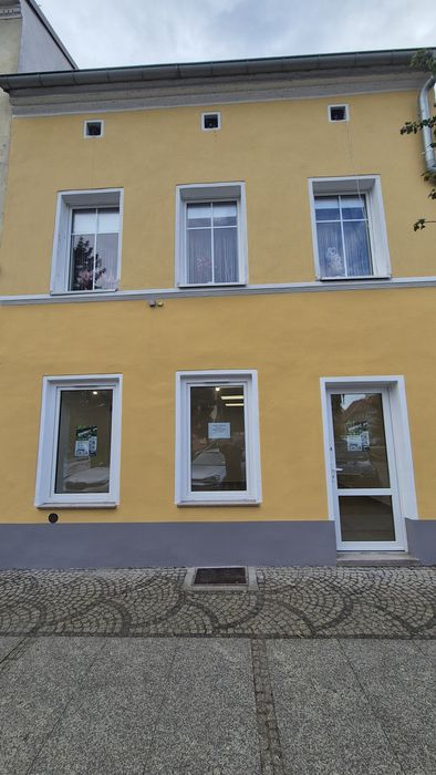 Lokal handlowo usługowy do wynajęcia w Lewinie Brzeskim