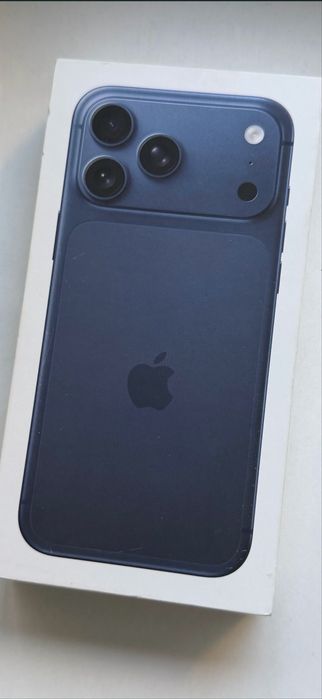 Iphone 17 pro max 256gb, como novo, com fatura e garantia