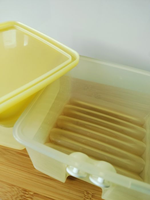 2 Tupperware amarelos 1L para armazenamento no frigorífico