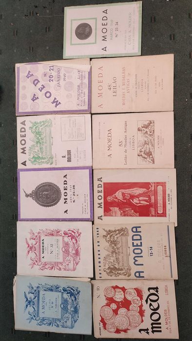Lote 35 Livros, Catálogos e Publicações sobre Filatelia e Numismática