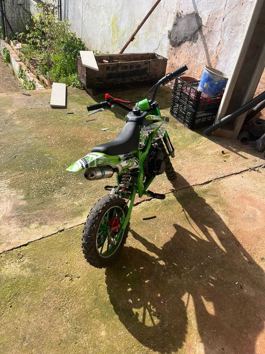 Vende-se mini mota