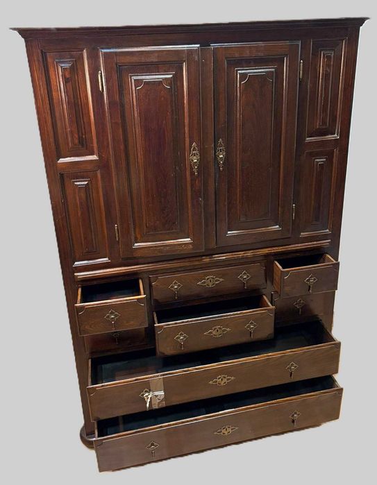 Movel  com comoda encastrada estilo classico