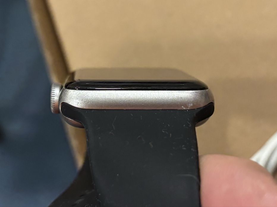 Apple Watch Series 3 42mm com Garantia, cabo e Bateria 95%