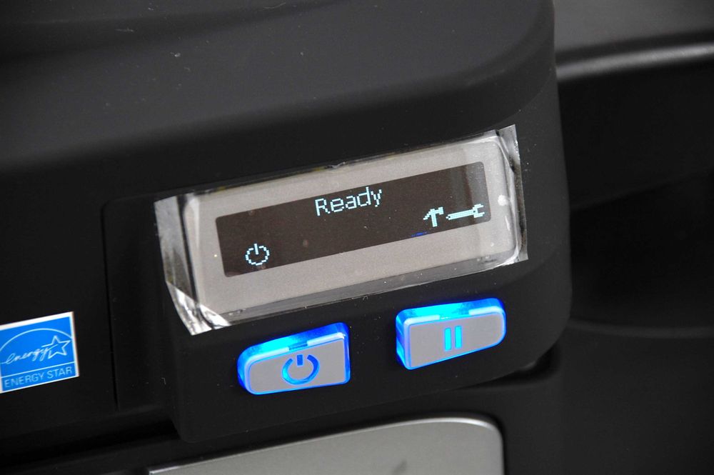 FARGO DTC4000 принтер пластикових карт 1-сторонній, пробіг 1600 карт