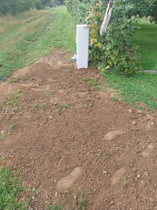 Usługi minikoparką wywrotką