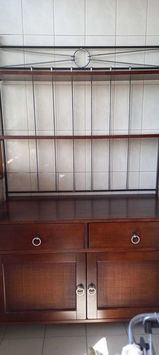 Louceiro em madeira maciça