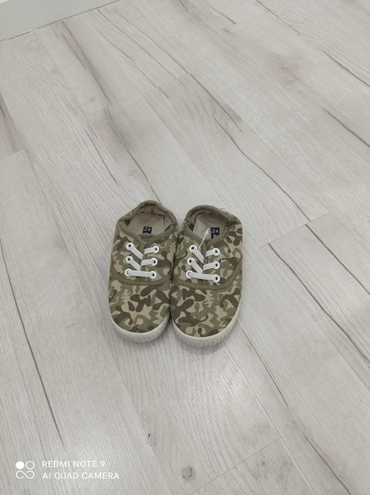 Nowe buty dziecięce