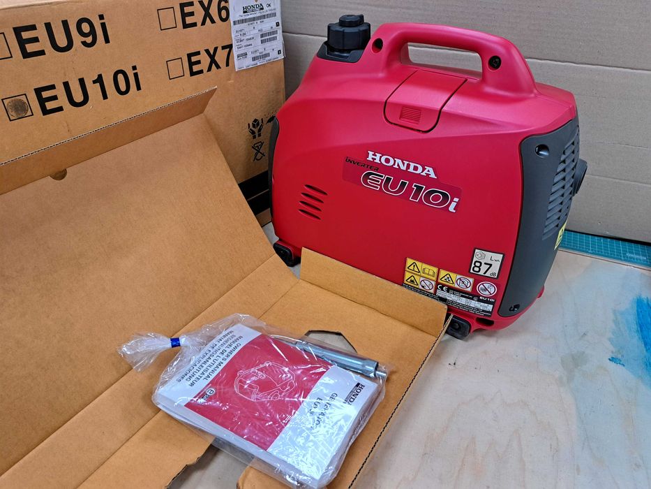 Генератор инверторный Honda EU10i.