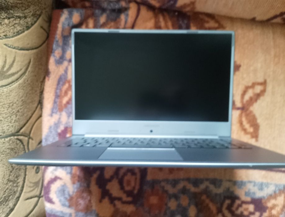 Продам ноутбук Medion