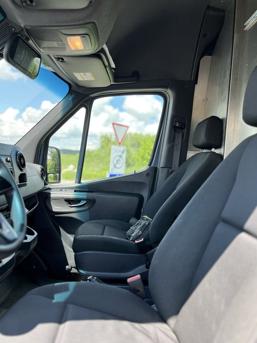 Мерседес спрінтер