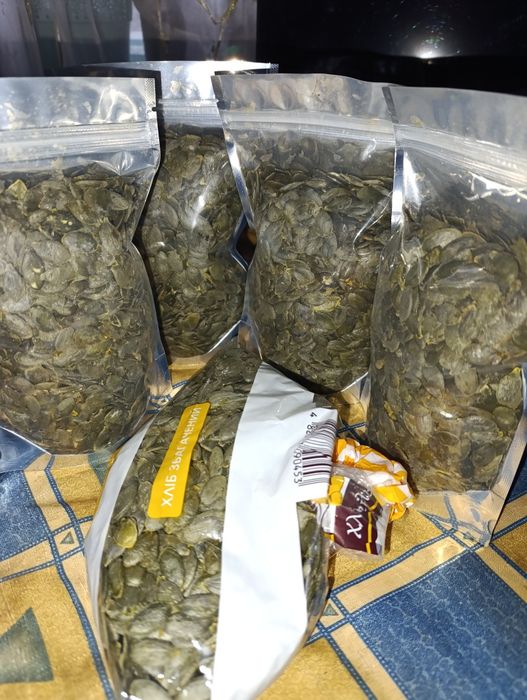 Гарбузове насіння голонасінних гарбузів та засіб для суставів