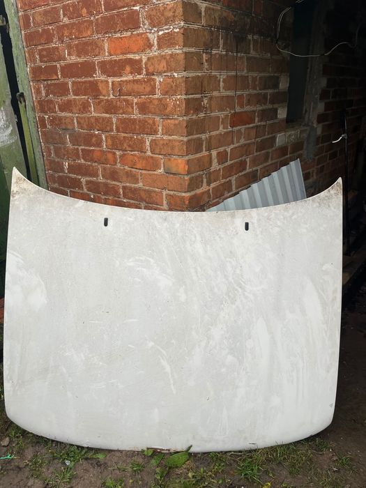 Капот на пассат б4