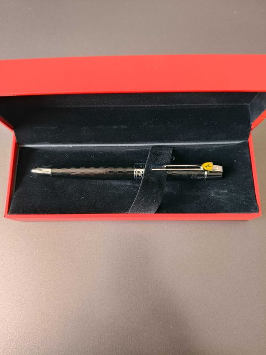 Esferográfica Ferrari 300 Series Black by Sheaffer