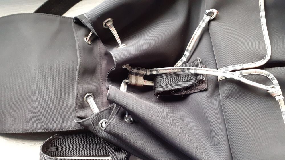 Mochila castanha Burberry Fragance