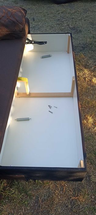 Kanapa używana w bardzo dobrym stanie