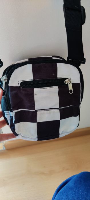 Bolsa OBEY Preta e Branca