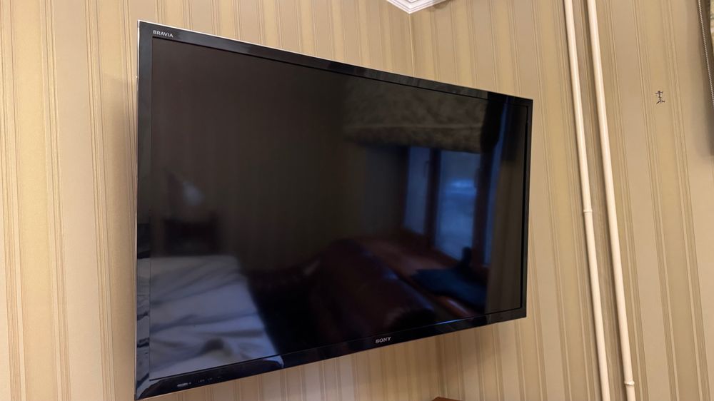 Телевізор Sony, великий